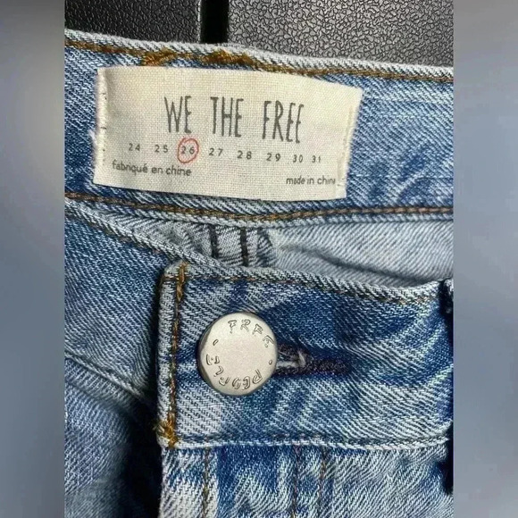 Free People Denim Soft & Relaxed Cutoff Shorts Distressed 26 We the Free NWT - Picture 12 of 13